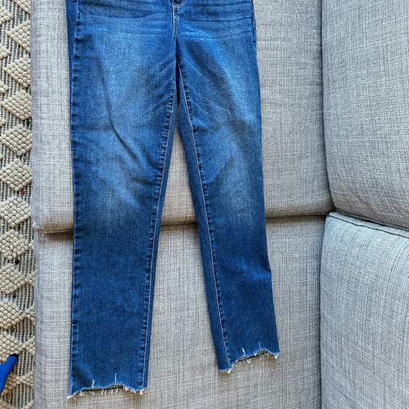 Paige Jeans Womens 27 Hoxton Slim Fray Adanah Distressed Dark Wash NWOT - Picture 3 of 7